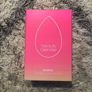 BeautyBlender Bounce 2.20 w applicator